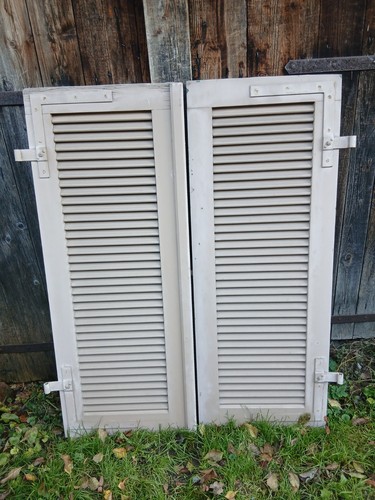 Paar fensterladen holz - fensterladen,