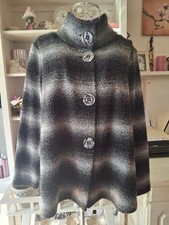 Stilvolle Boucle Damenjacke