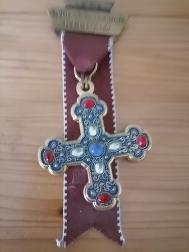 Anstecker prächtiges kreuz - prächtiges, am