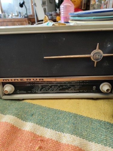 Vintage radio minerva - vintage,
