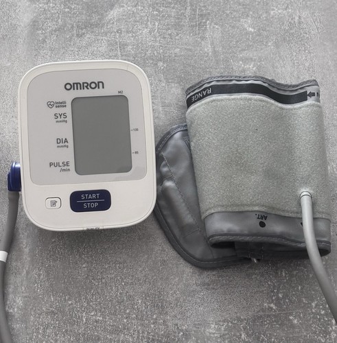 Omron blutdruckmessgerät - blutdruckmessgerät, m2