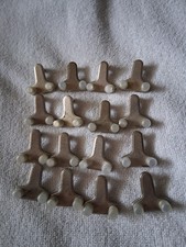 Klemm - Bodenträger mit Kunststoffschutz   " 16 Stück "  ( gebraucht )