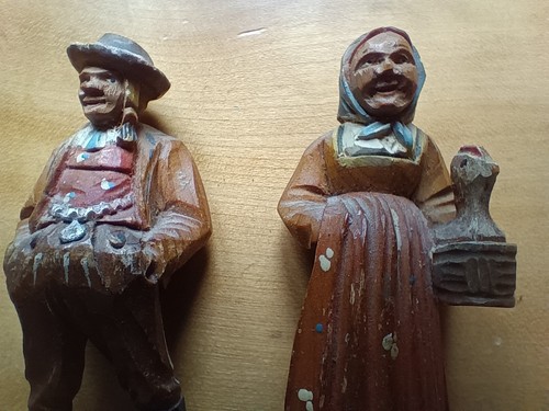 Sehr alte geschnitzte