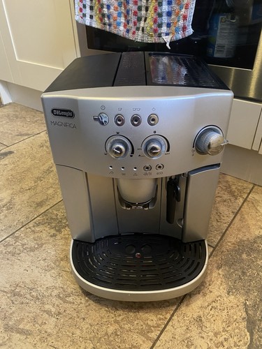 Longhi magnifica esam4200 s - magnifica, esam4200.s
