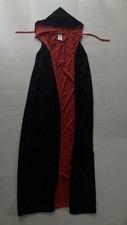 Umhang schwarz rot Cape Hexe