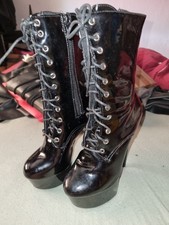 Lack-Plateau Stiefeletten, Gr. 37