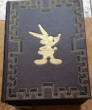 Asterix und Obelix Band 1-8 in Kunsleder gebunden,mit je 4 Bänden, guter Zustand