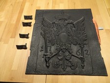 Kaminplatte mit Halterungen