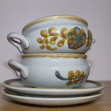 ​Handbemalte Suppentassen mit Blumenmuster – Set aus Steinzeug Keramik