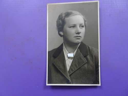 Foto 5x8 5cm - 13,5x8,5cm, frau