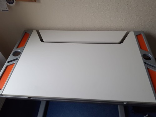Schreibtisch höhenverstellbar