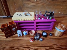 Steiff Puppenhaus-Zubehör, u. a. aus Holz und Porzellan