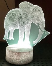 3D Lampe Nachtlicht Elefant mit Farbwechsel USB oder Batterien neuwertig