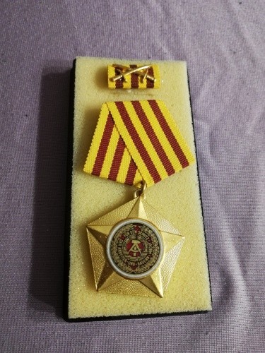 Ddr kampforden für - ddr, "für