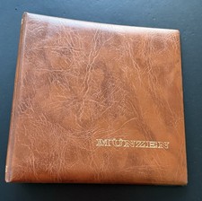 Braunes Münzalbum wattiert