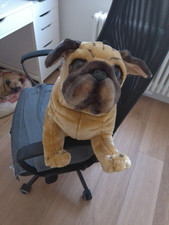 lebensgroßer Hund Mops Haustier Kuscheltier