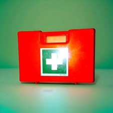 Hella -  Blaulicht Rundum, und Wepo Medizinkoffer- 65 Teilig- Taschenlampe 