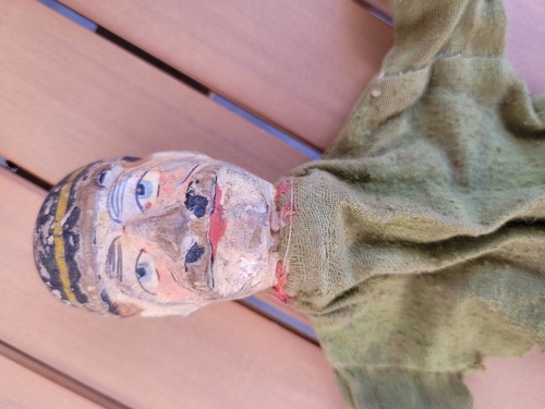 Holzhandpuppe polizist alt - holzhandpuppe,