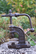 Antike Spindelpresse, Nietpresse von Daude (Paris) Nr. 10