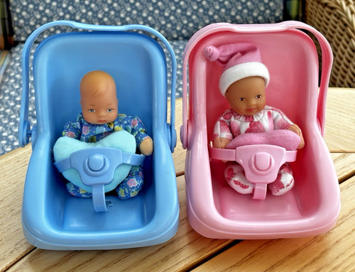 Kleine mini vinyl puppen im - 2,