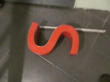 großer roter Alu Buchstabe " Großes S" Werbung ca.40 cm hoch ca.13cm dick (2310)