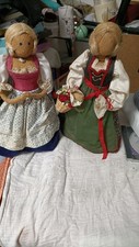 2 Trachten-Puppen