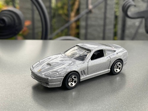 Hot wheels ferrari - hot,