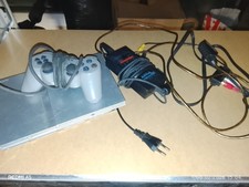 PlayStation 2 Slim Silber