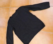 Schwarzer Strickpullover