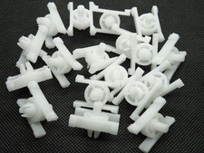 20x Zierleisten Klammern