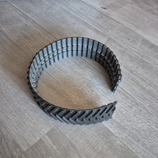 2 x Bruder 44057 Ersatzteil Raupenkette für John Deere 9620 RX mit Raupenlauf. 