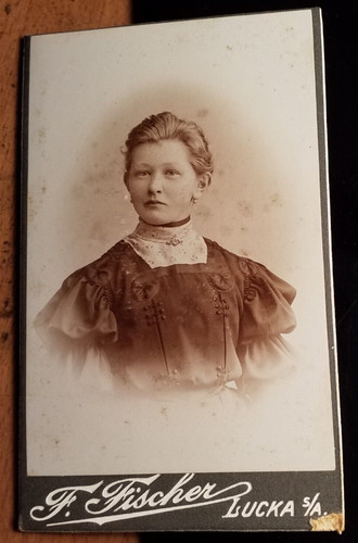 Mädchen junge frau - junge,