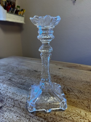 Ein pressglas kerzenhalter art - kerzenhalter,