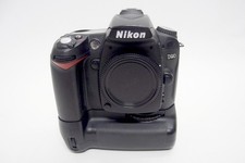 Nikon D90 Body + Nikon MB-D80,
