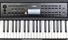 Yamaha PSR-E383 61-key