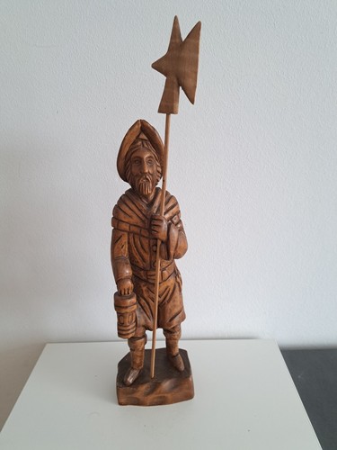 Geschnitzte holzfigur ein - geschnitzte,