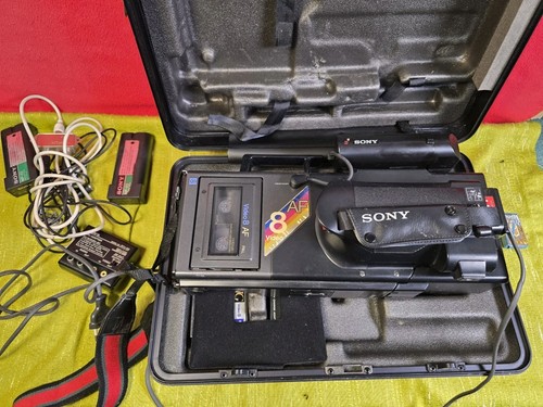 Sony ccd v8af video camera - video,