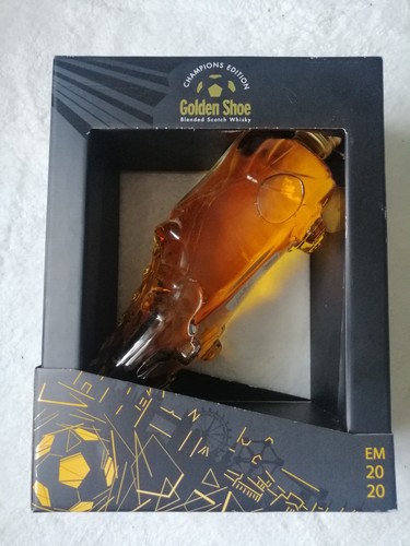 Golden shoe von der - golden,