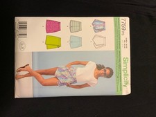 Papierschnittmuster Simplicity