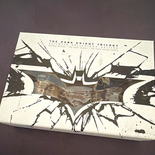The dark knight trilogy batman - dark,