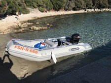 Schlauchboot mit trailer - schlauchboot,