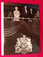 Die Queen in Berlin 1992. Prinz Philip. Douglas Hurd. Original Pressefoto.