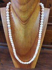 neuwertige Engelshaut