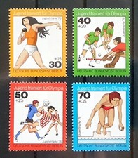 Berlin 1976 ** Satz Mi 517-20 Jugend trainiert für Olympia Handball Hockey (1282