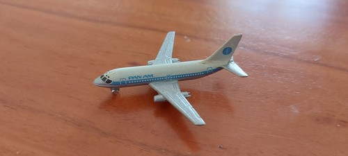 Flugzeugmodell boeing 737 200 - flugzeugmodell,