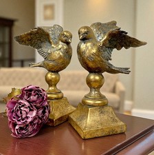 Edle Figuren Tauben Vogel auf