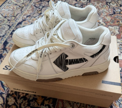 Off white out office - out,
