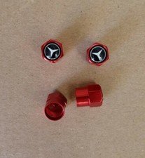 Ventilkappen aus Aluminium in Farbe Rot mit Mercedes-Benz Logos "NEU"