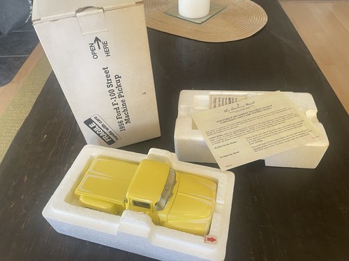 Danbury mint ford f - 1:24,