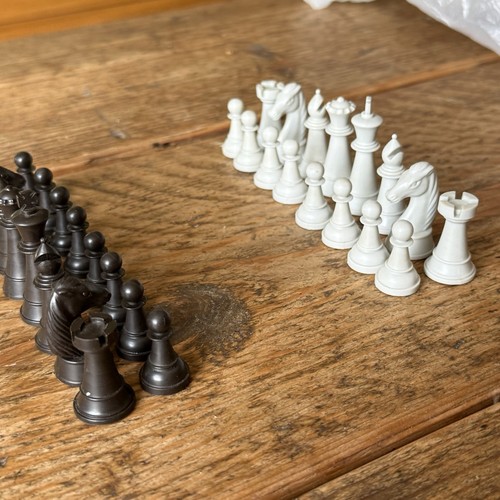 Kompletter satz schachfiguren - kompletter,